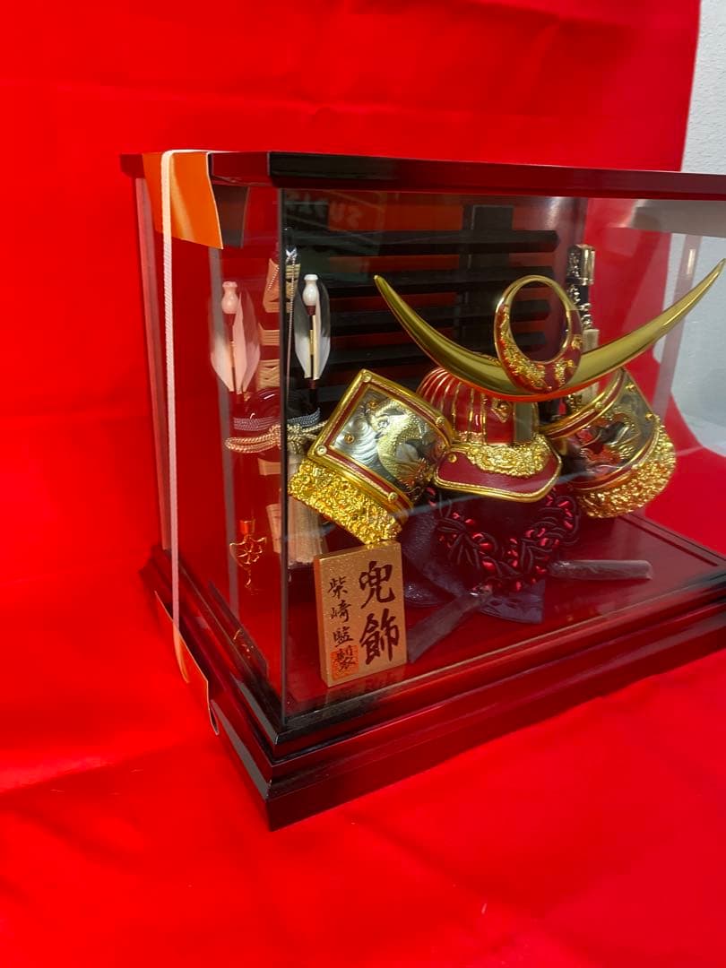 五月人形　柴崎監製　上杉謙信　兜飾り　パノラマガラスケース入り