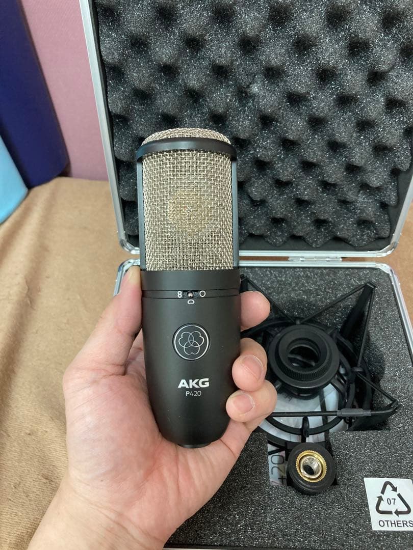 ◇美品◇AKG P420コンデンサーマイク ショックマウント付き ⭐︎連休中値下げ