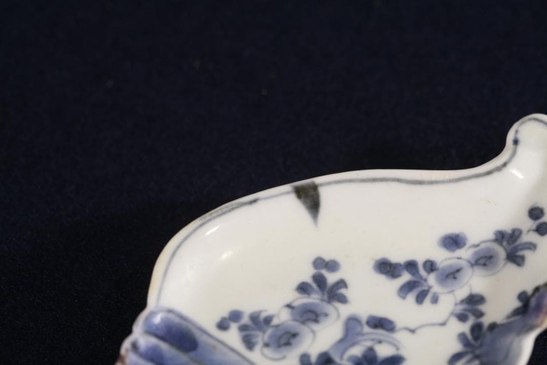 301　藍九谷栄螺型染付豆皿　江戸前期　独酌用