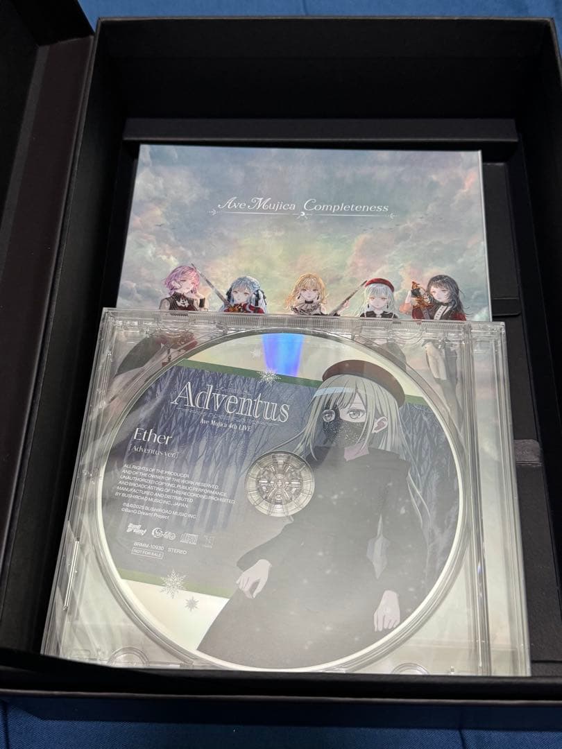 Ave Mujica Completeness と 生産限定盤の箱