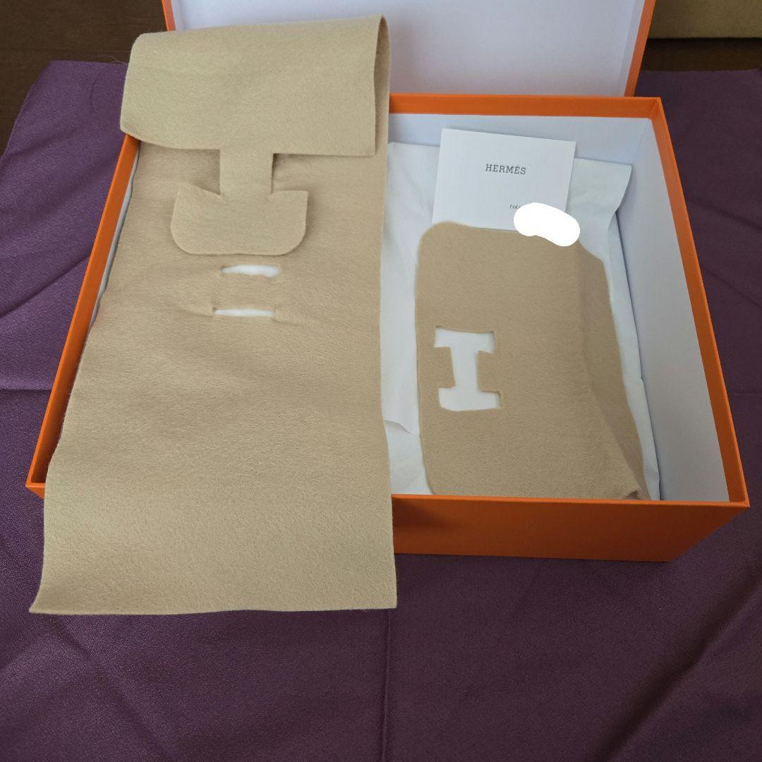 HERMES バッグ大きめ オレンジ箱。リボン。バッグカバー。