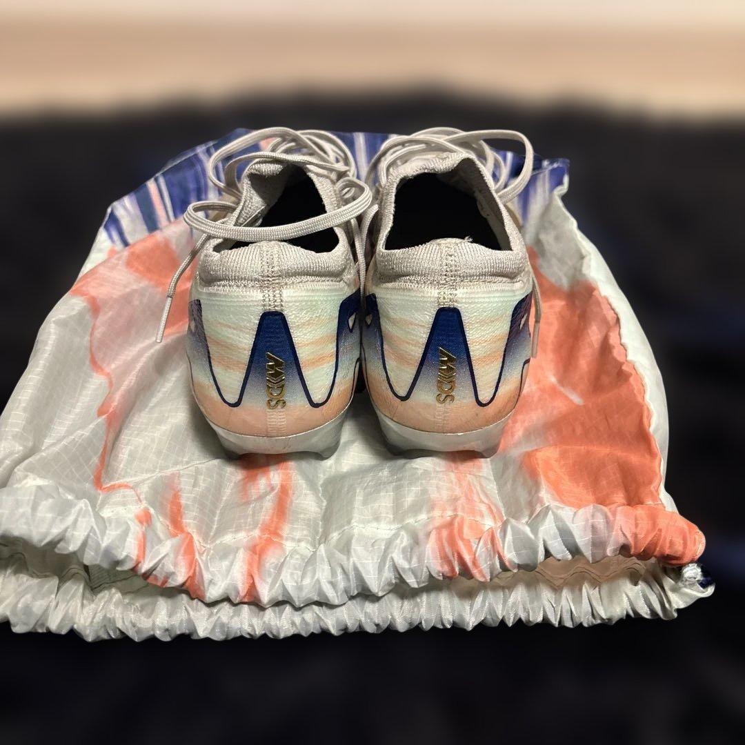 NIKEスパイクFGロナウドモデル限定