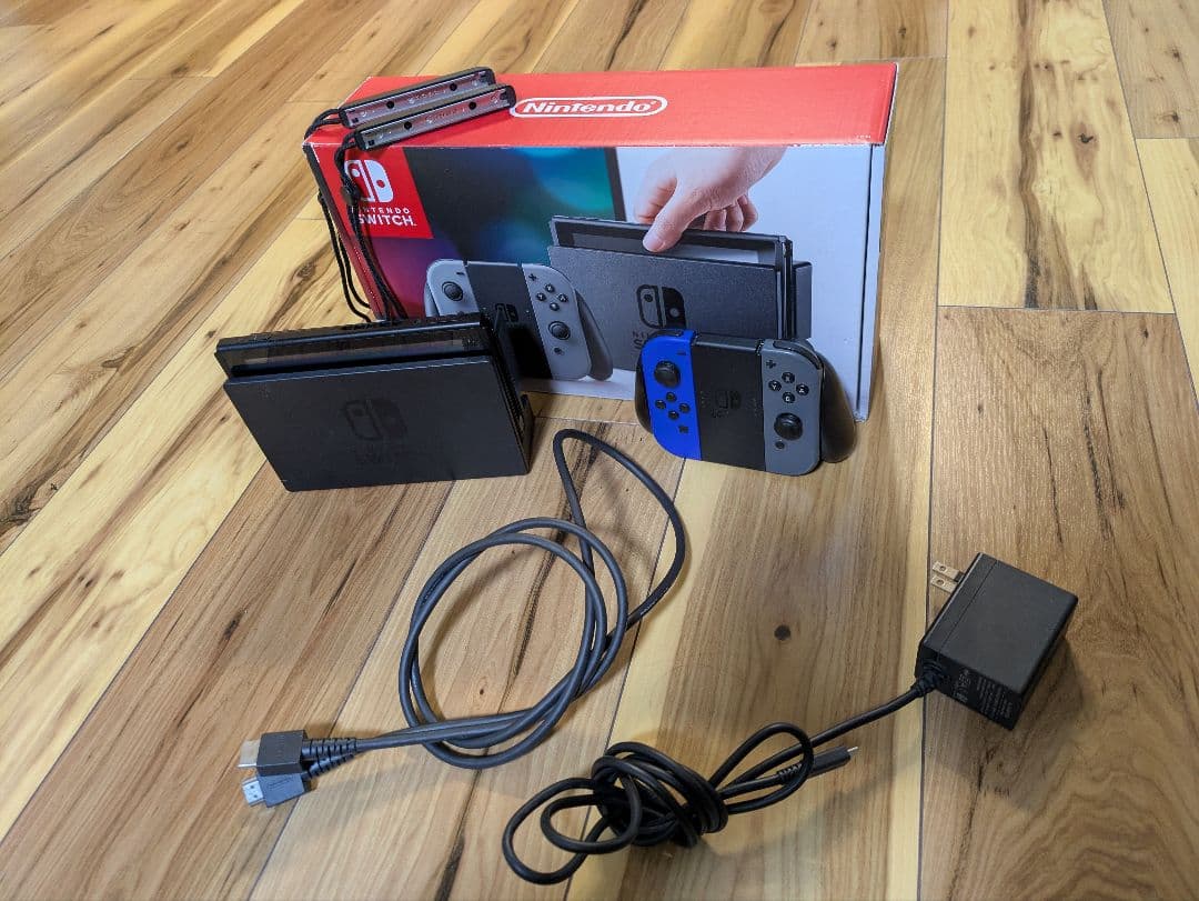 Nintendo Switch 本体 グレー/青/赤 付属品付き 箱付き