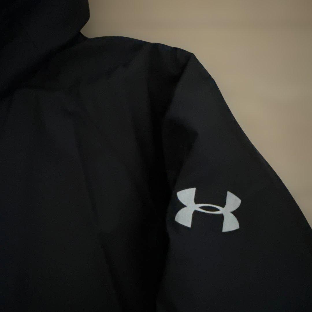 ⭐︎美品　Under Armour ベンチコートLG ブラック
