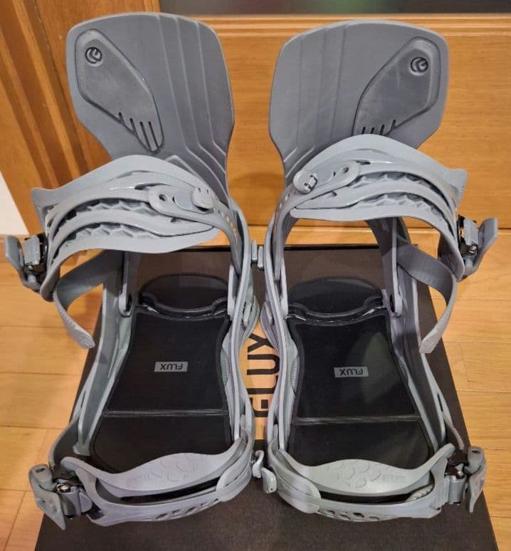 FLUX XF グレー スノーボードビンディング M