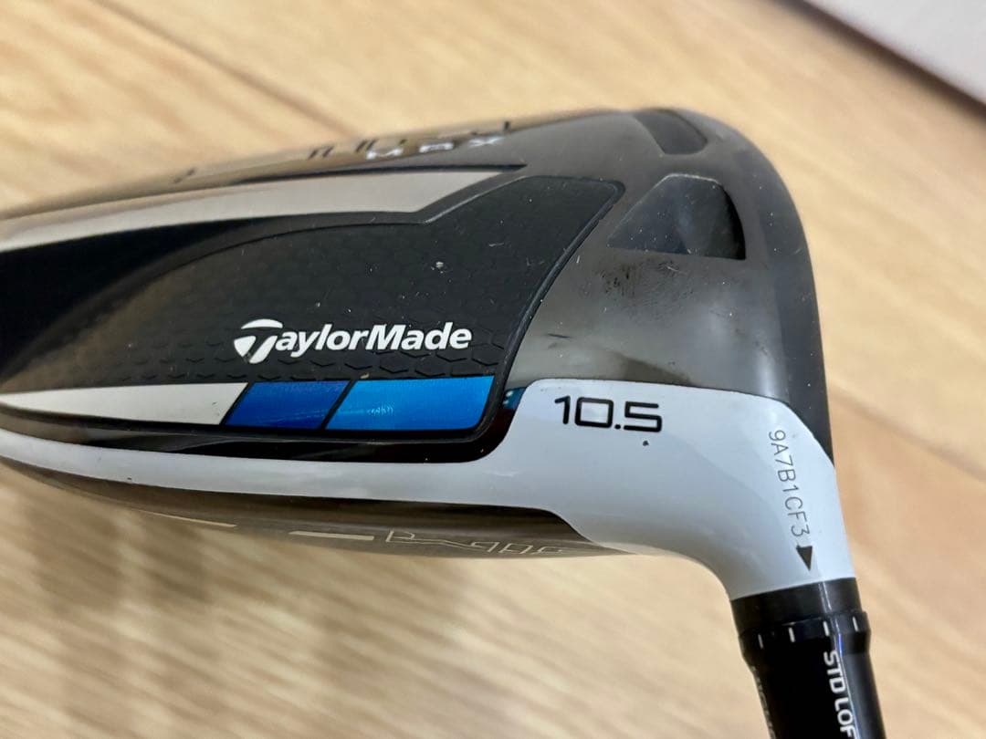 TaylorMade SIM MAX ドライバー 10.5度S ヘッドカバー付き