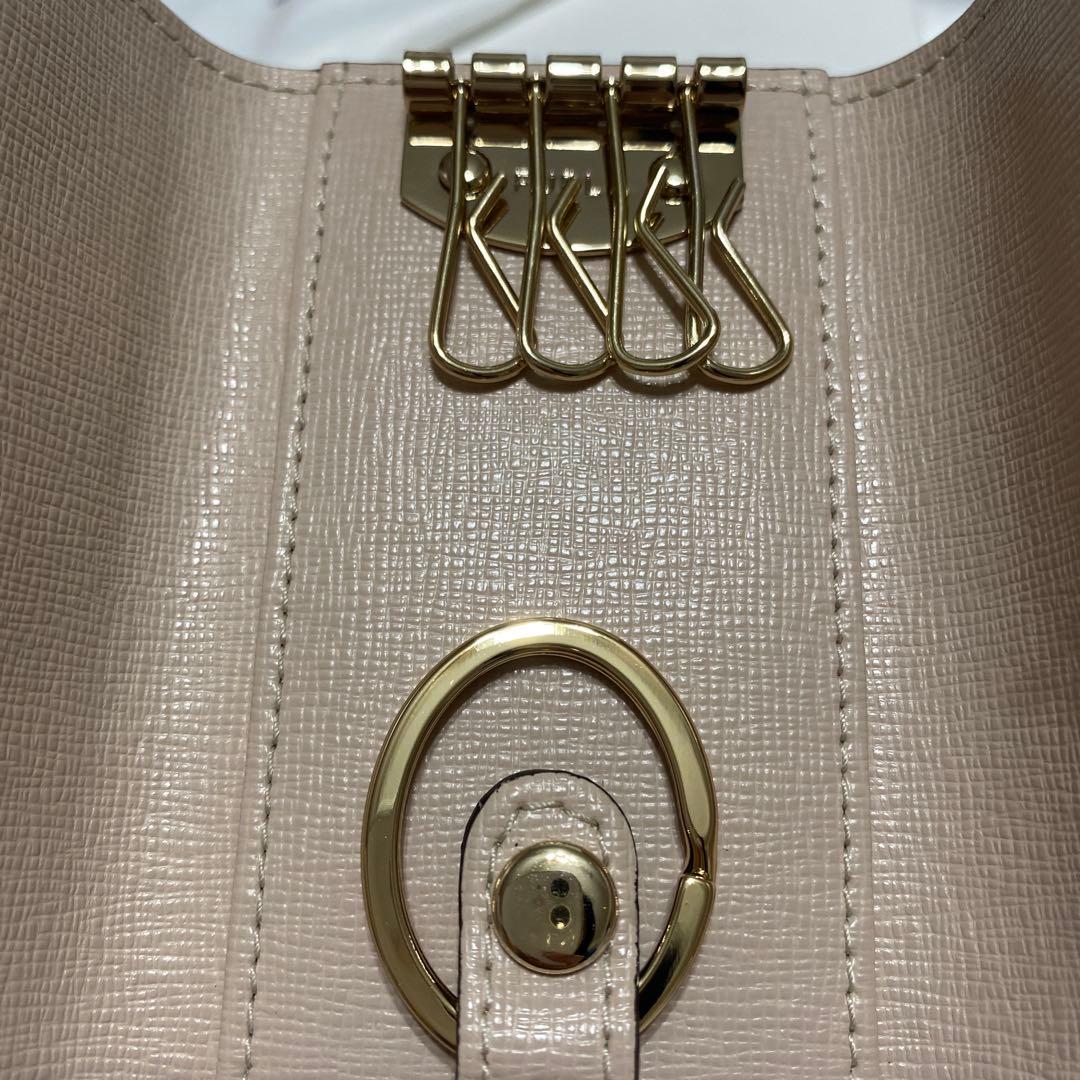 極美品　フルラ　FURLA　4連キーケース　バビロン　レザー