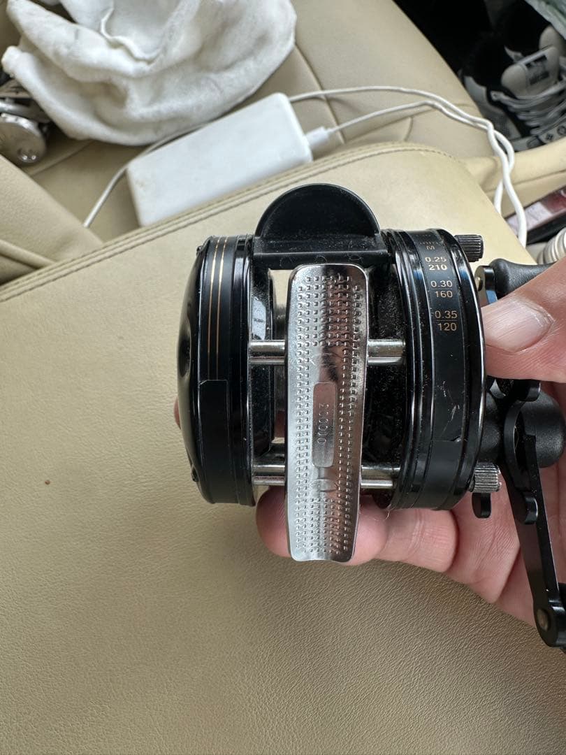 ジ*ン様 Abu Garcia Ambassadeur 4600C ベイトリール