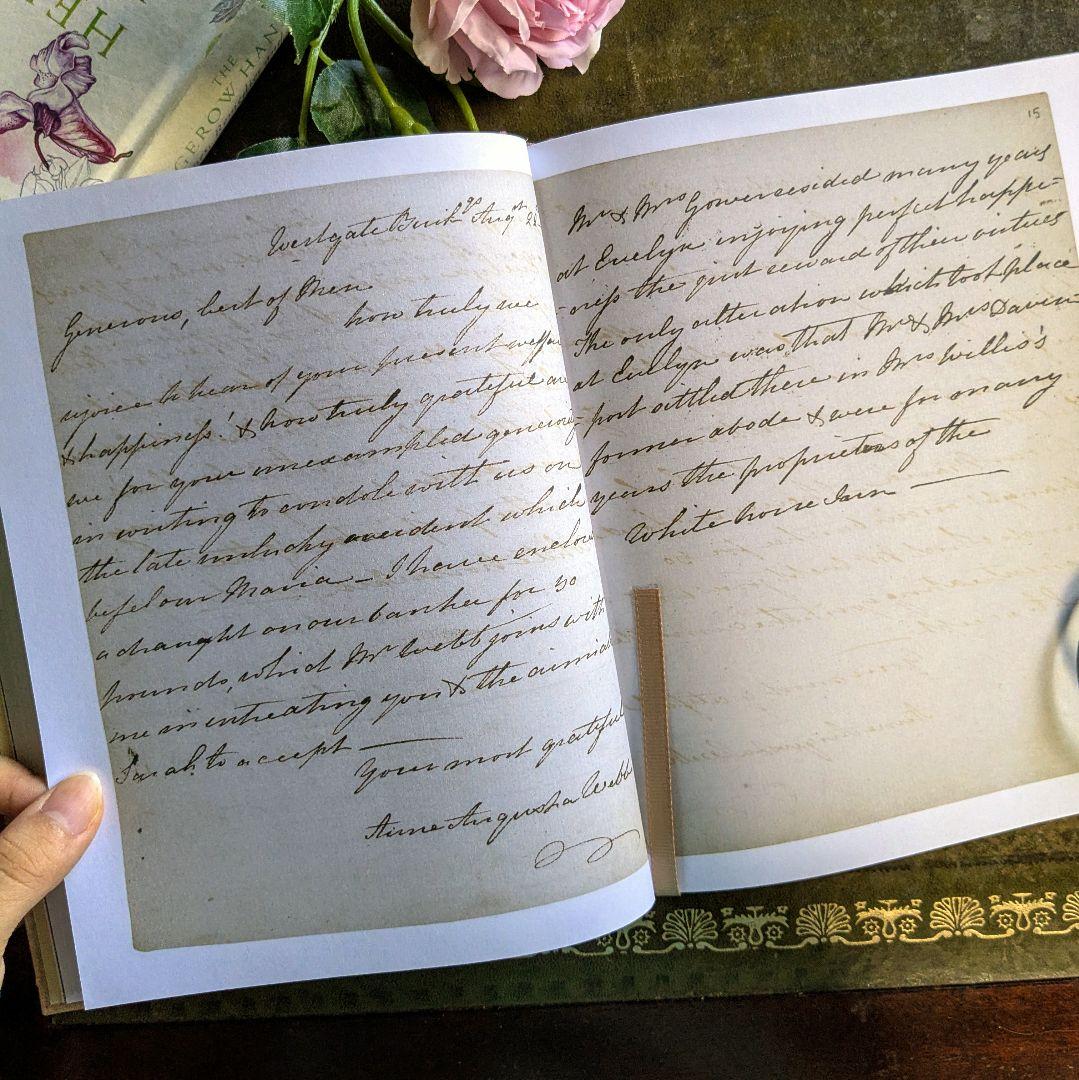 インクの香りまで蘇る！ジェイン・オースティン自筆原稿に触れる至高の一冊　古書洋書
