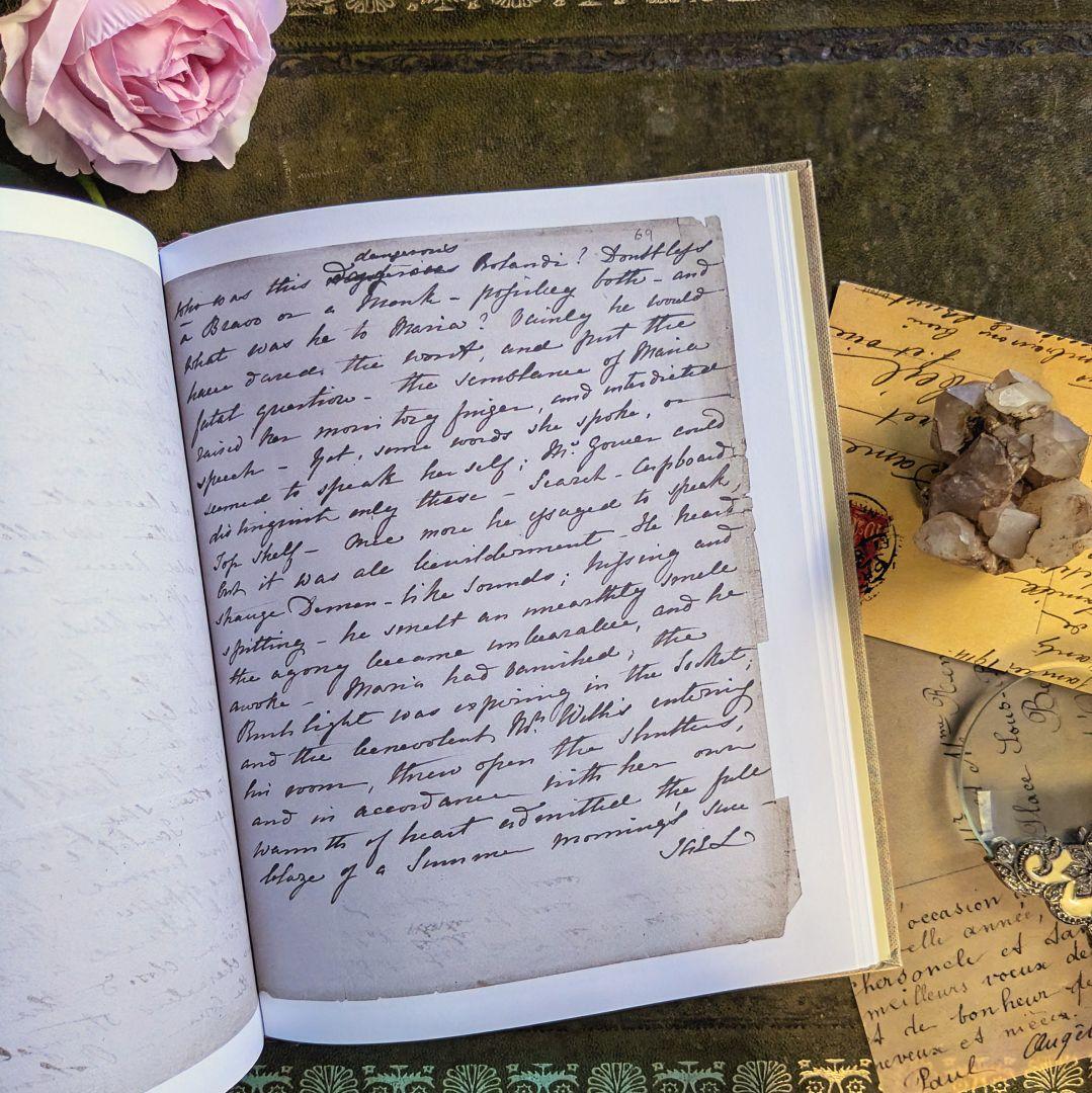 インクの香りまで蘇る！ジェイン・オースティン自筆原稿に触れる至高の一冊　古書洋書