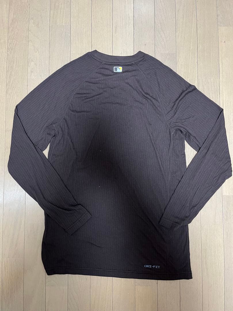 NIKE MLB サンディエゴパドレス ロンT