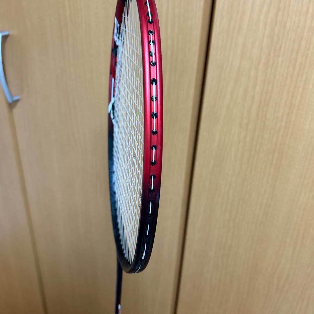 ナノフレア700バドミントンラケット