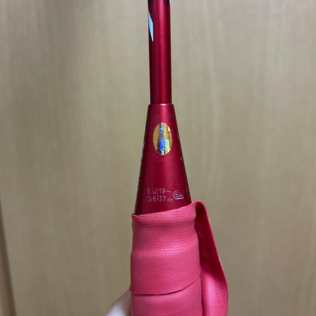 ナノフレア700バドミントンラケット
