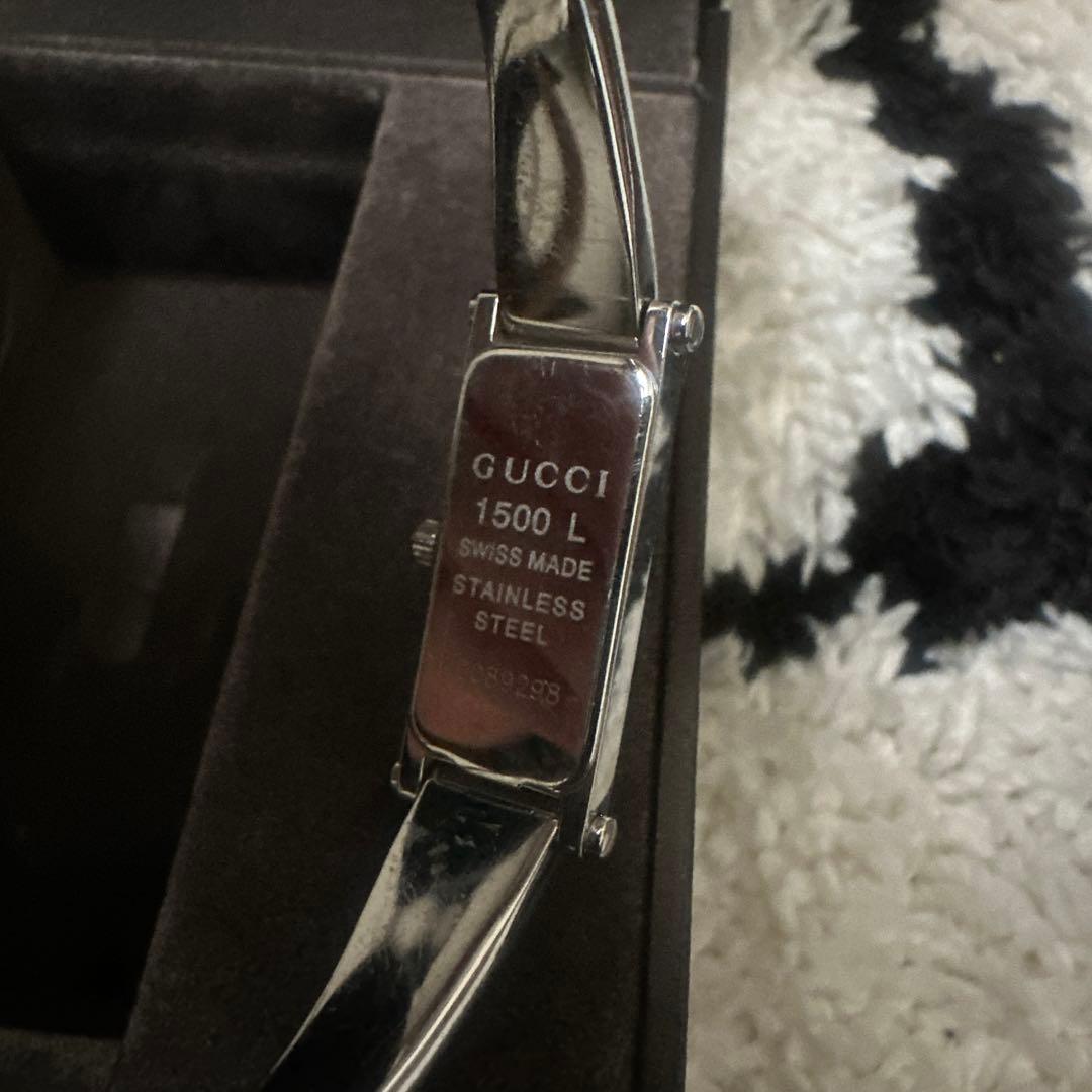GUCCI ピンク文字盤 時計 金属ベルト