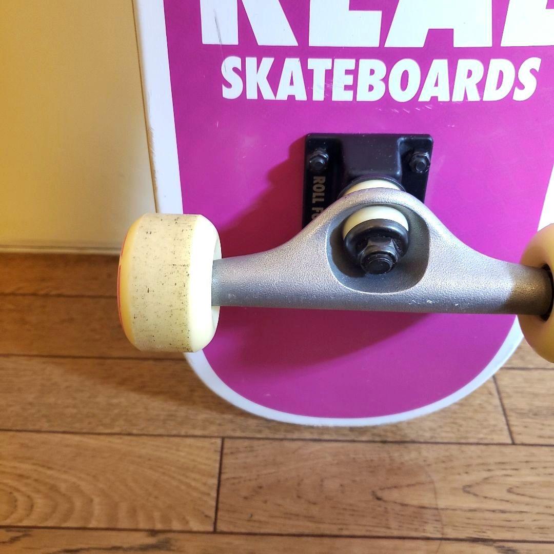 REAL SKATEBOARDS コンプリートスケートボード ストリートリアル