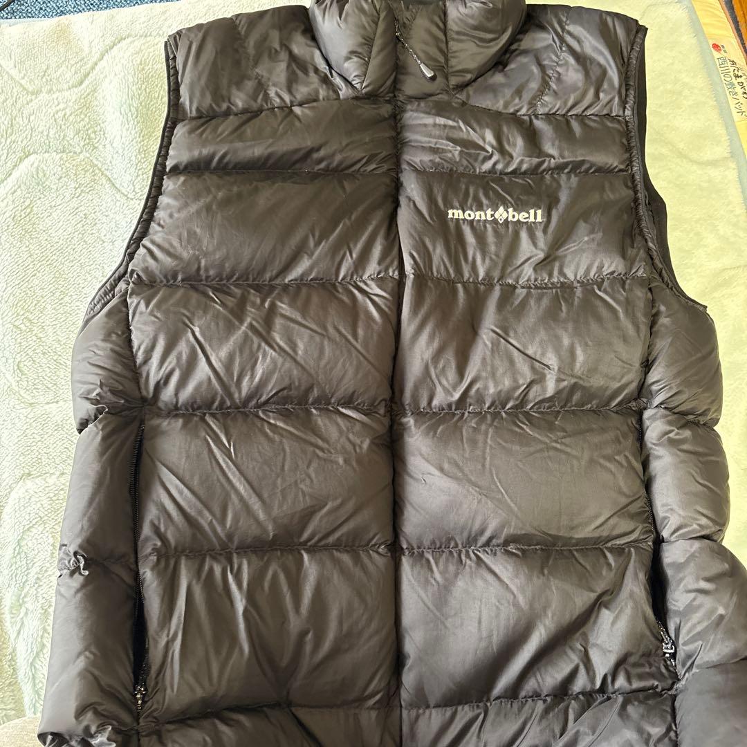 montbellダウンベスト黒