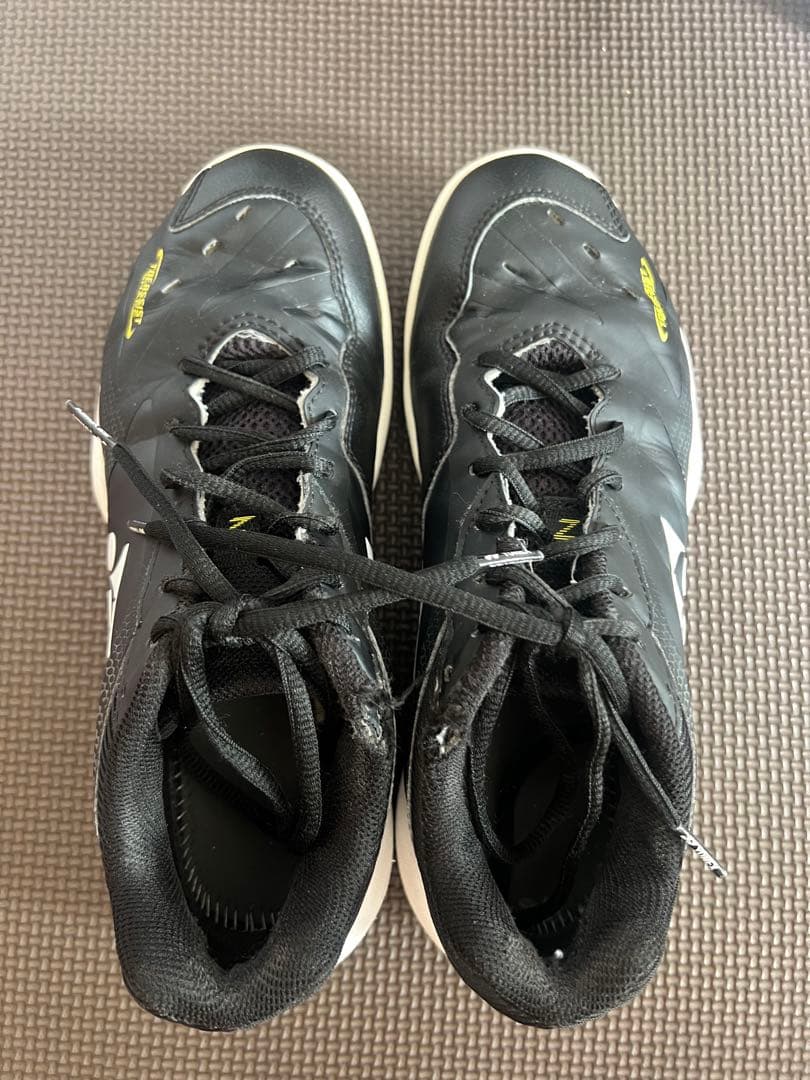 YONEX パワークッション65Z バドミントンシューズ　24.5センチ