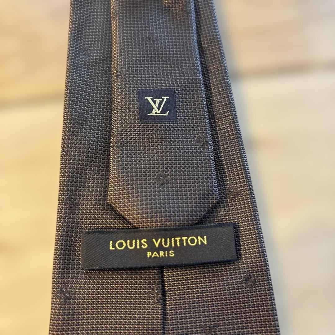 LOUIS VUITTON ネクタイ　ダークブラウン