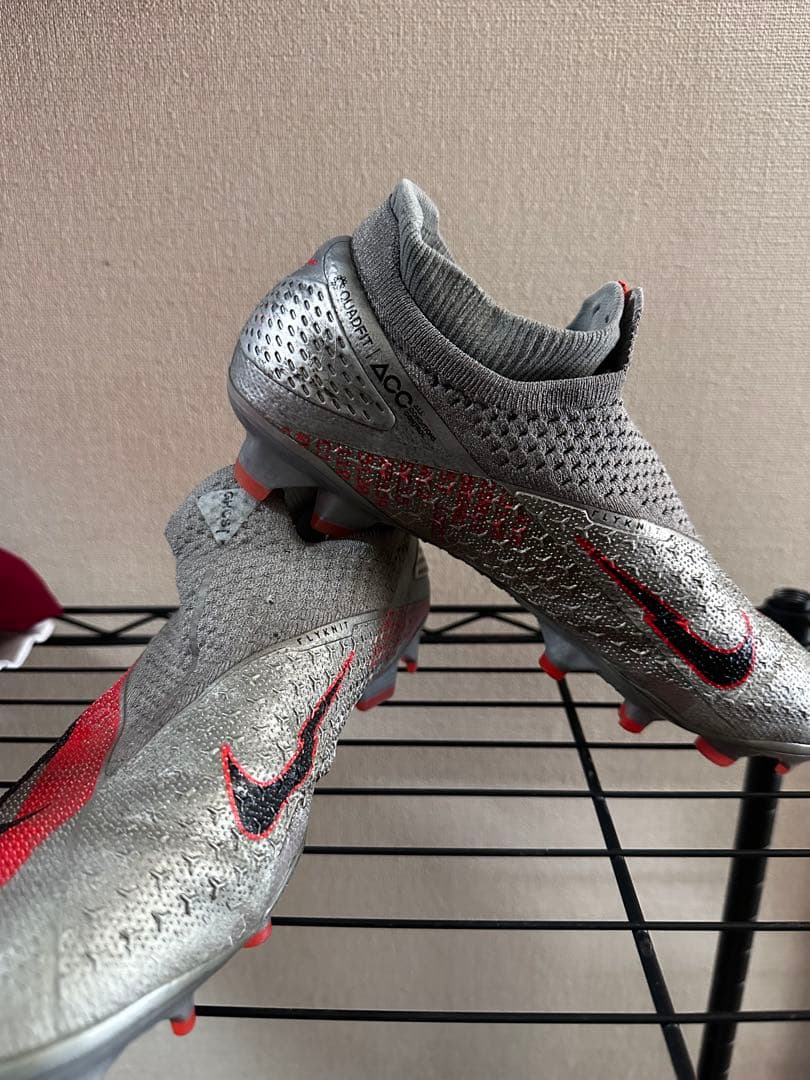 1/12まで最終値下げ　Nike ファントムビジョン2サッカーシューズ FG