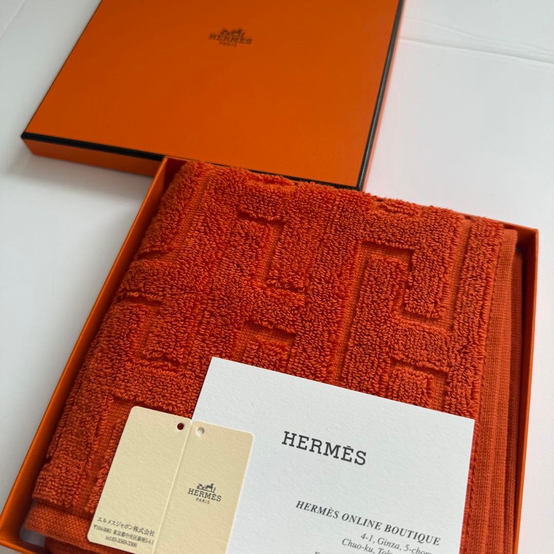 【新品未使用】HERMES ハンカチタオル(オランジュ・フー)