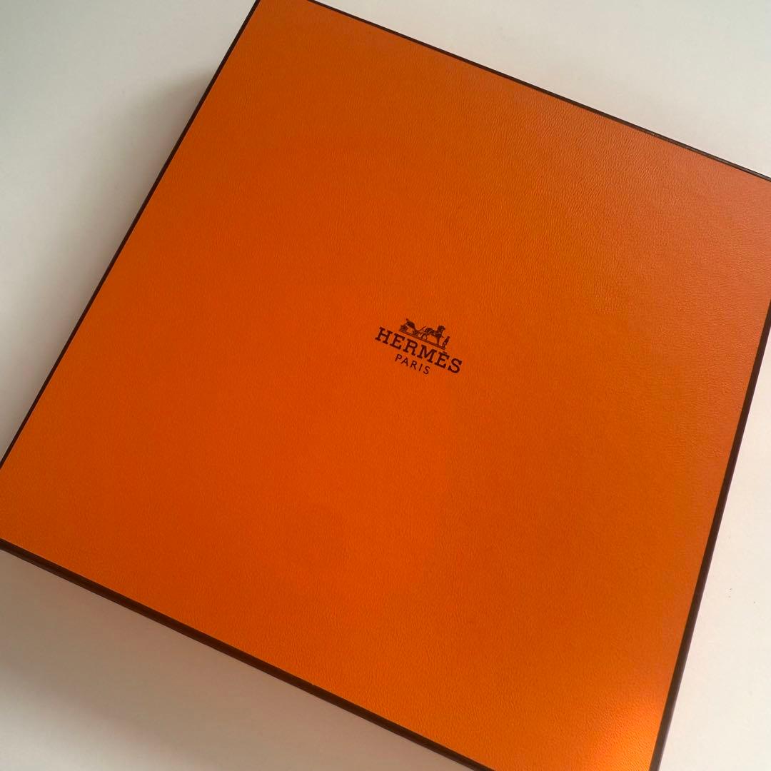 【新品未使用】HERMES ハンカチタオル(オランジュ・フー)