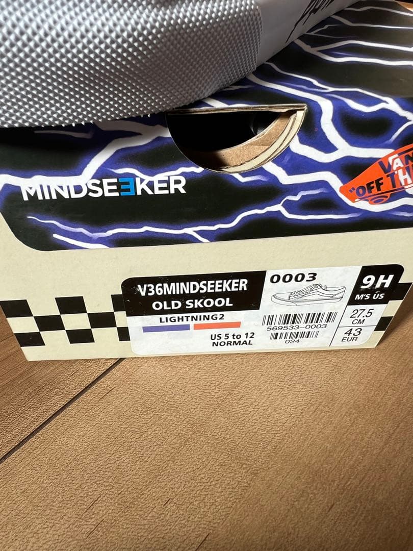 スケートボード Mindseeker Vans Lightning + new era