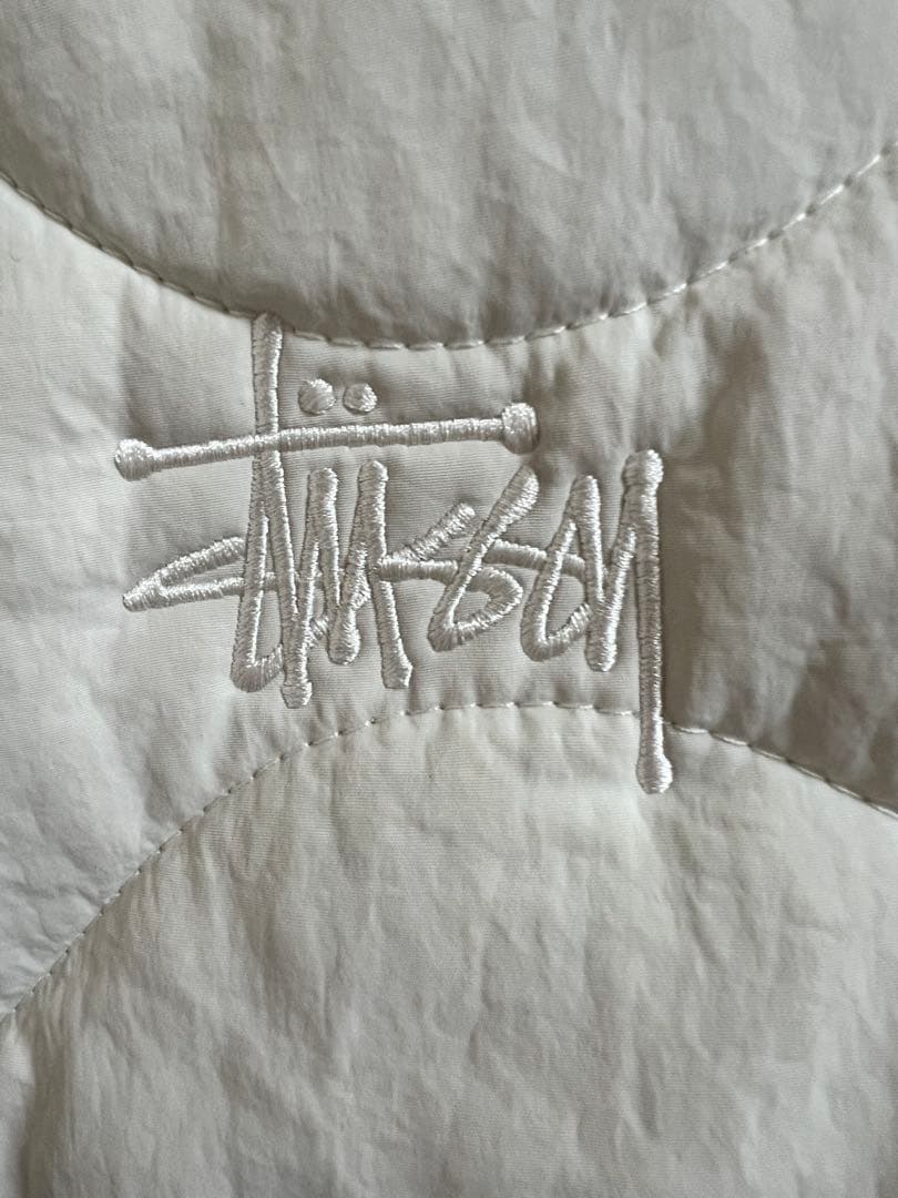 stussy キルティングベスト　ホワイト