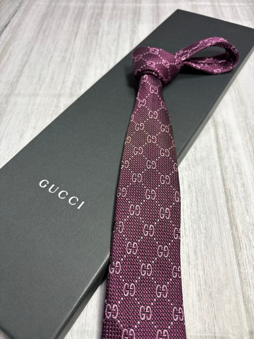 【良品】GUCCI グッチ ネクタイ GGパターン レッド