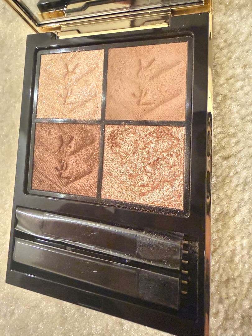 ＹＳＬ　アイシャドウ　クチュールミニクラッチ　025 クリスマス限定
