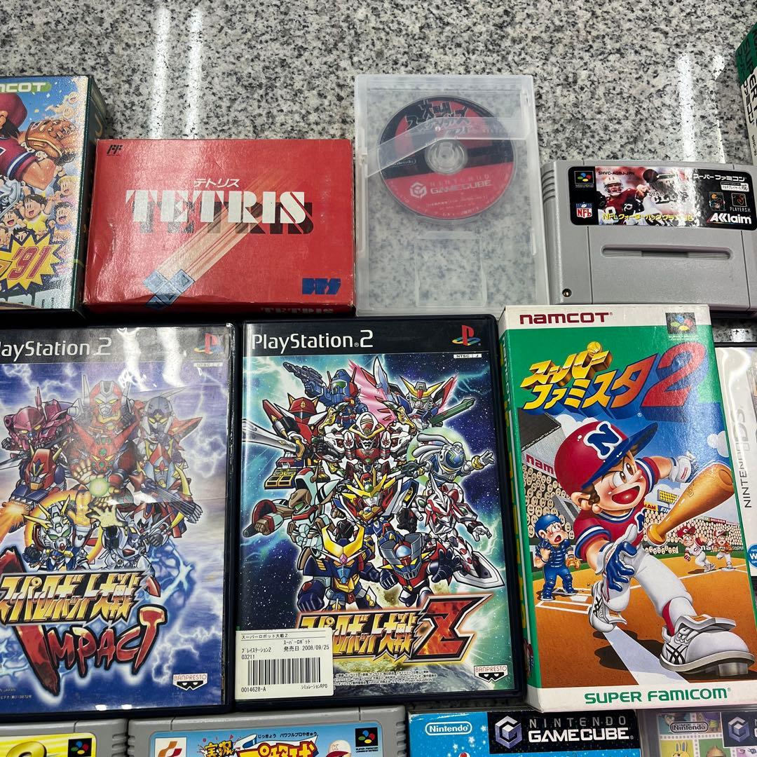 v*r様 ゲームコレクションセット ファミコン アドバンス PS2 wii キュ