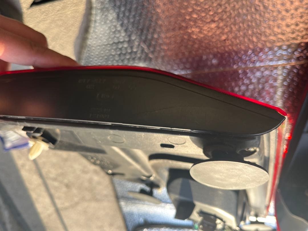 30系前期ヴェルファイア　ヴァレンティレッドテール