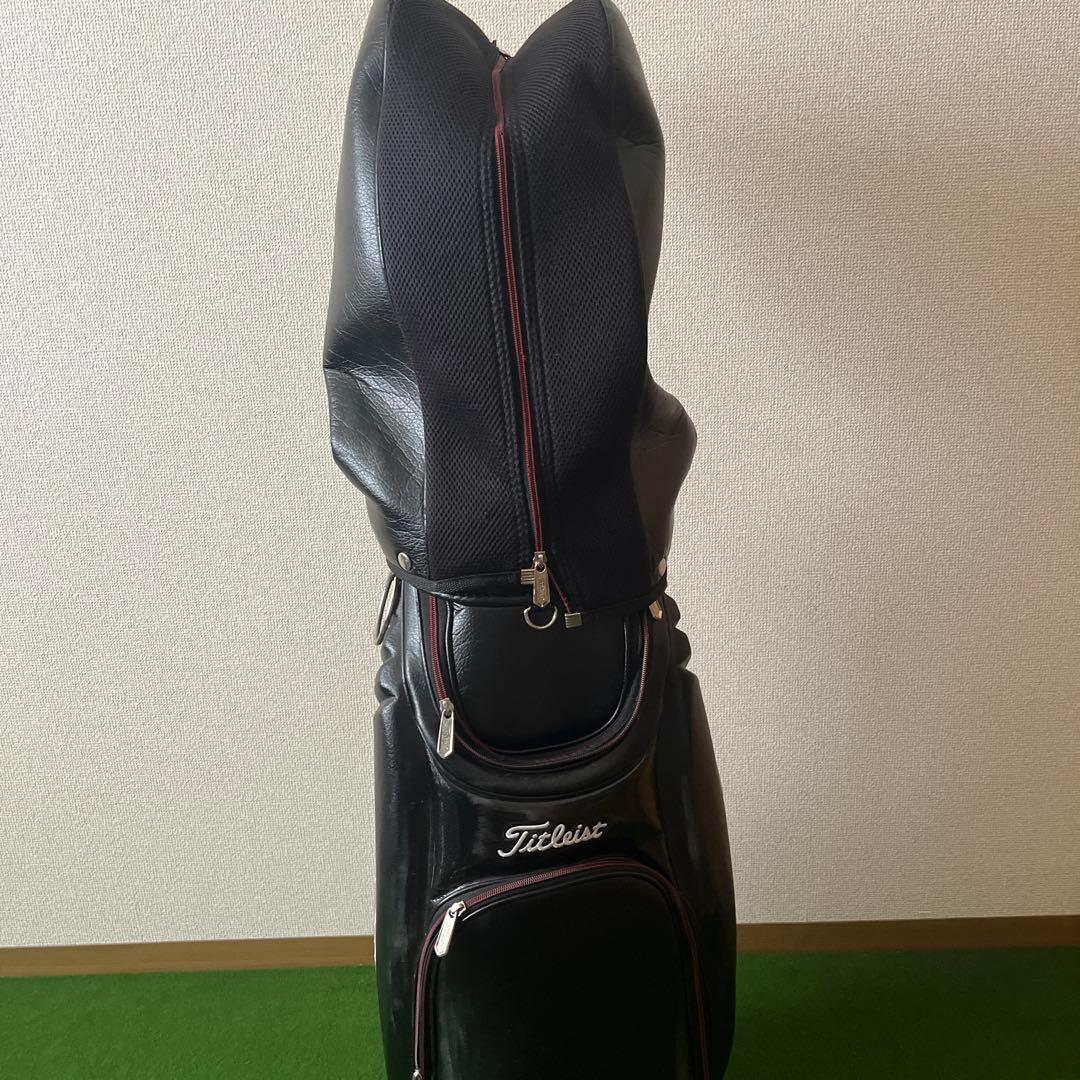 タイトリストキャディーバック 黒赤　おまけでロストボール30個➕α