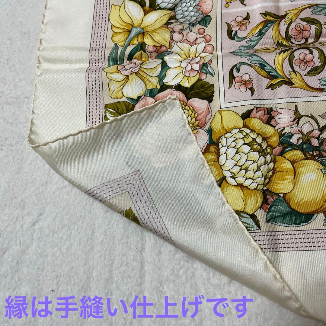 極美品　ロエベ　スカーフ　シルク　花柄　総柄　動物　手縫い　ピンク　ベージュ