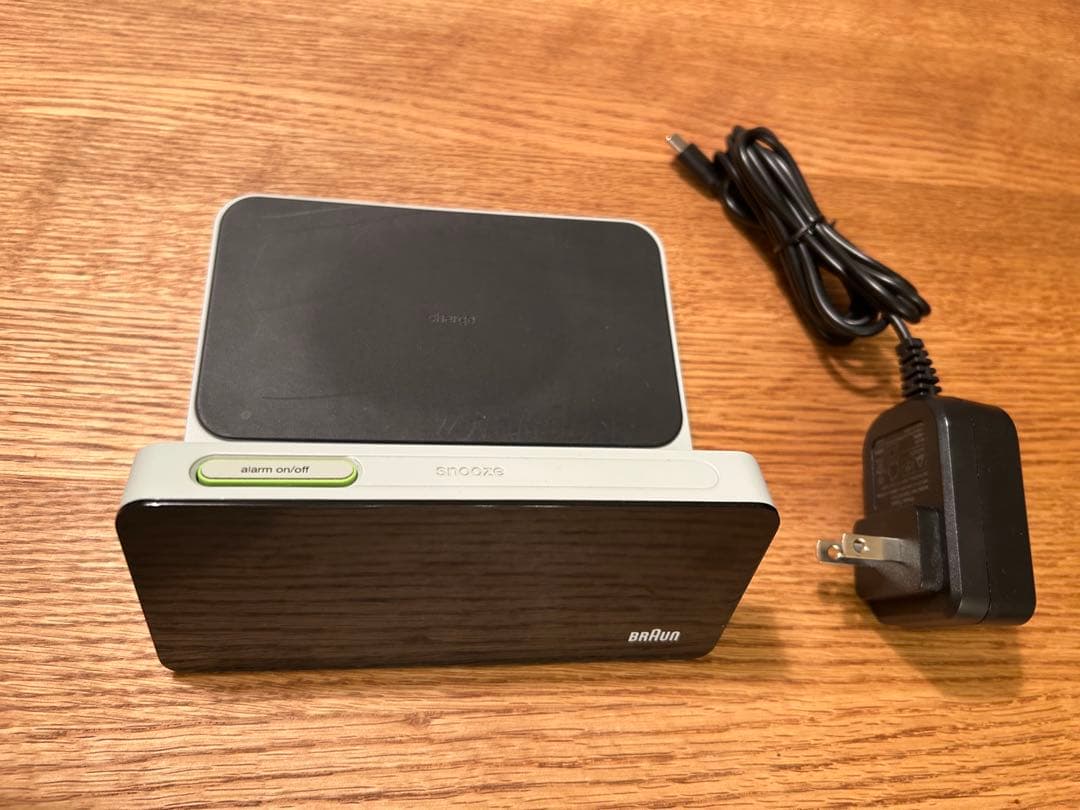 BRAUN デジタルクロック　充電機能付き