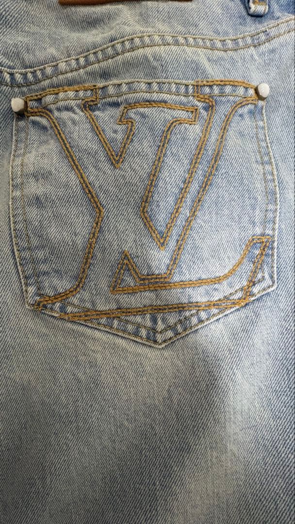 ルイヴィトン LOUIS VUITTON LV デニムショートパンツ　32