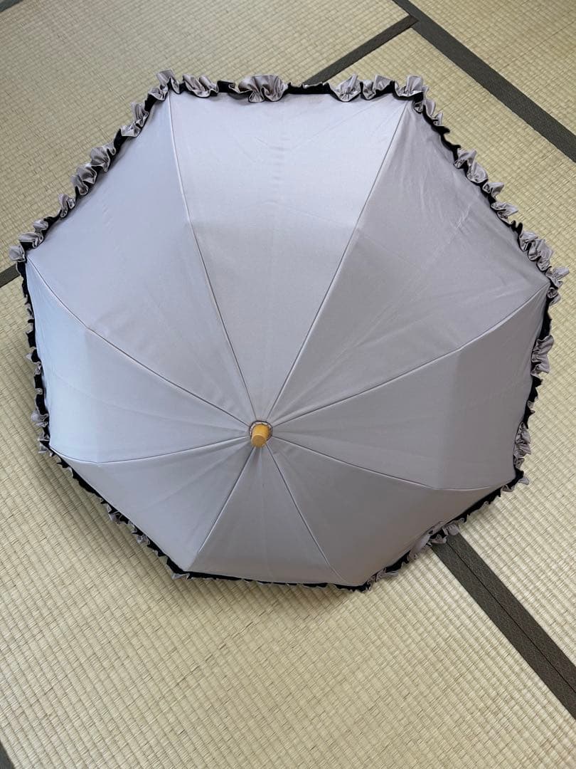 サンバリア100 完全遮光　日傘　フリル　2段折りたたみフリル　ピンク