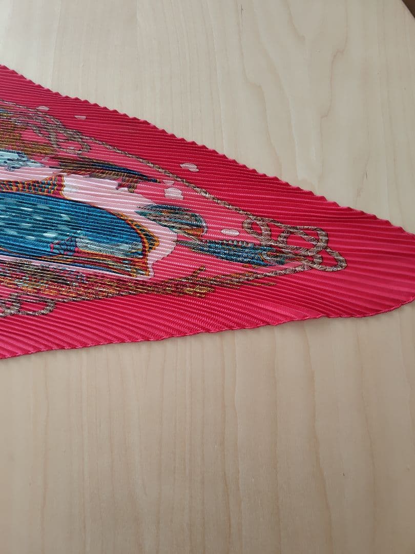 エルメス　HERMES　プリーツスカーフ