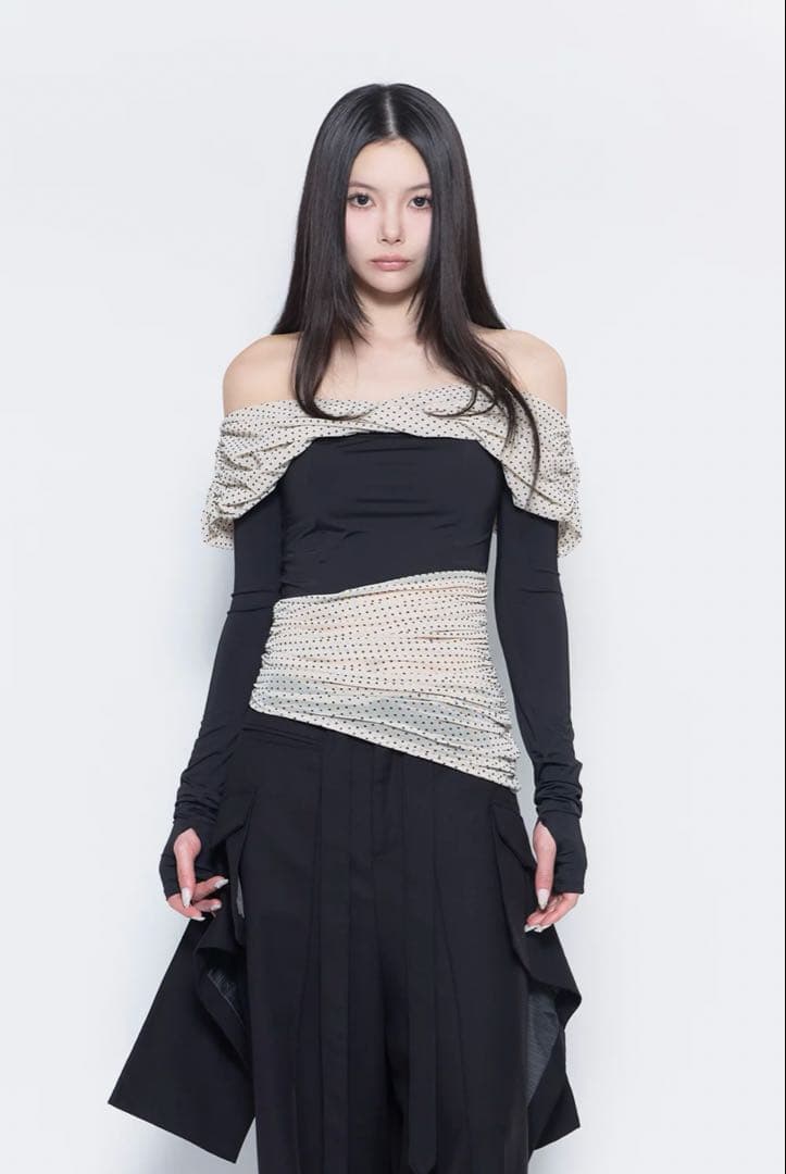 トップス theredthread S dot off shoulder tops