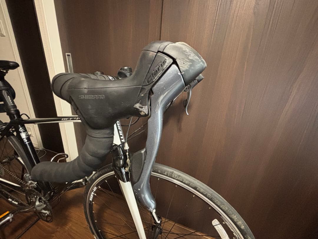 GIANT アルミロードバイク Shimano