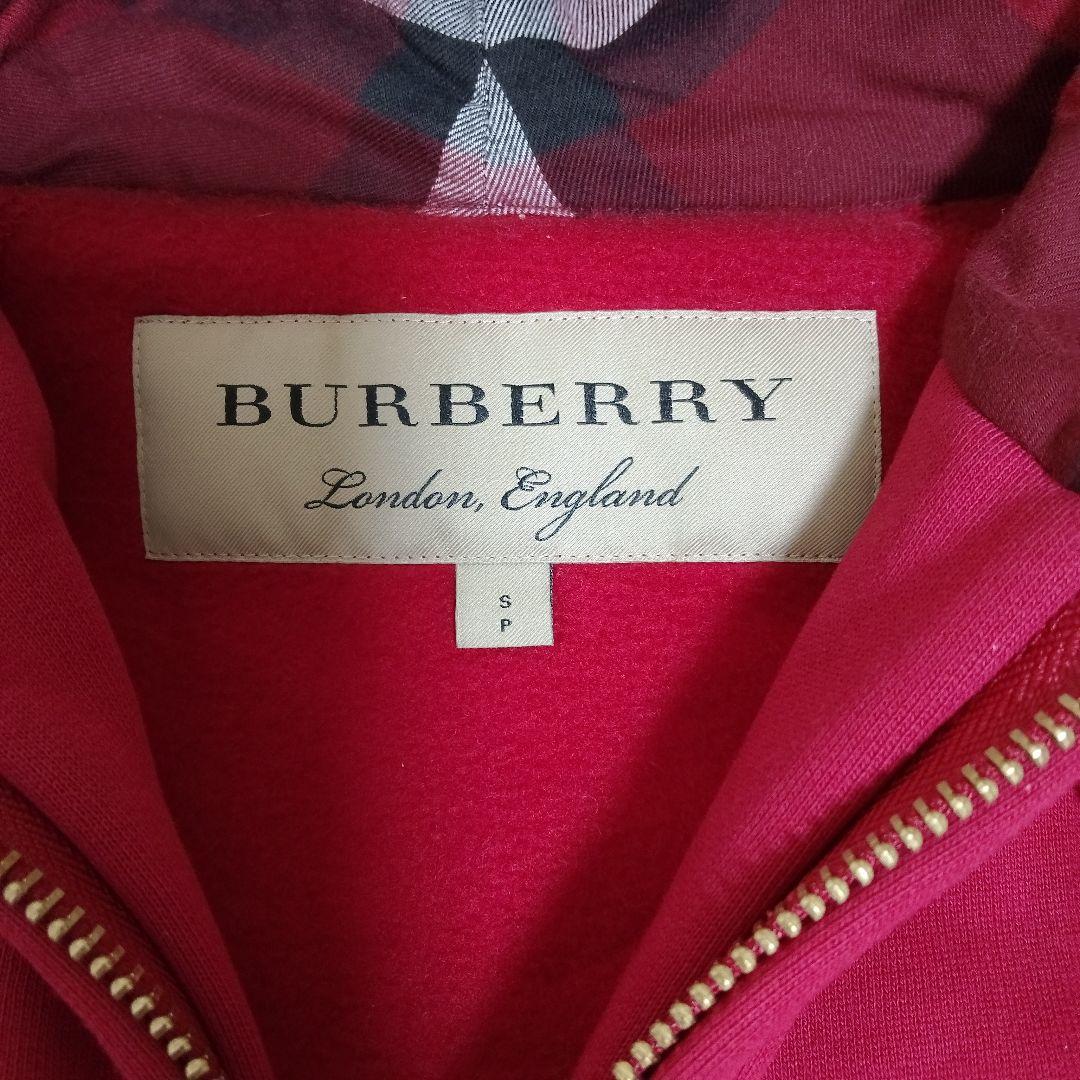 【美品】BURBERRY　メガ ノバチェック 赤 フード付きパーカー S 金