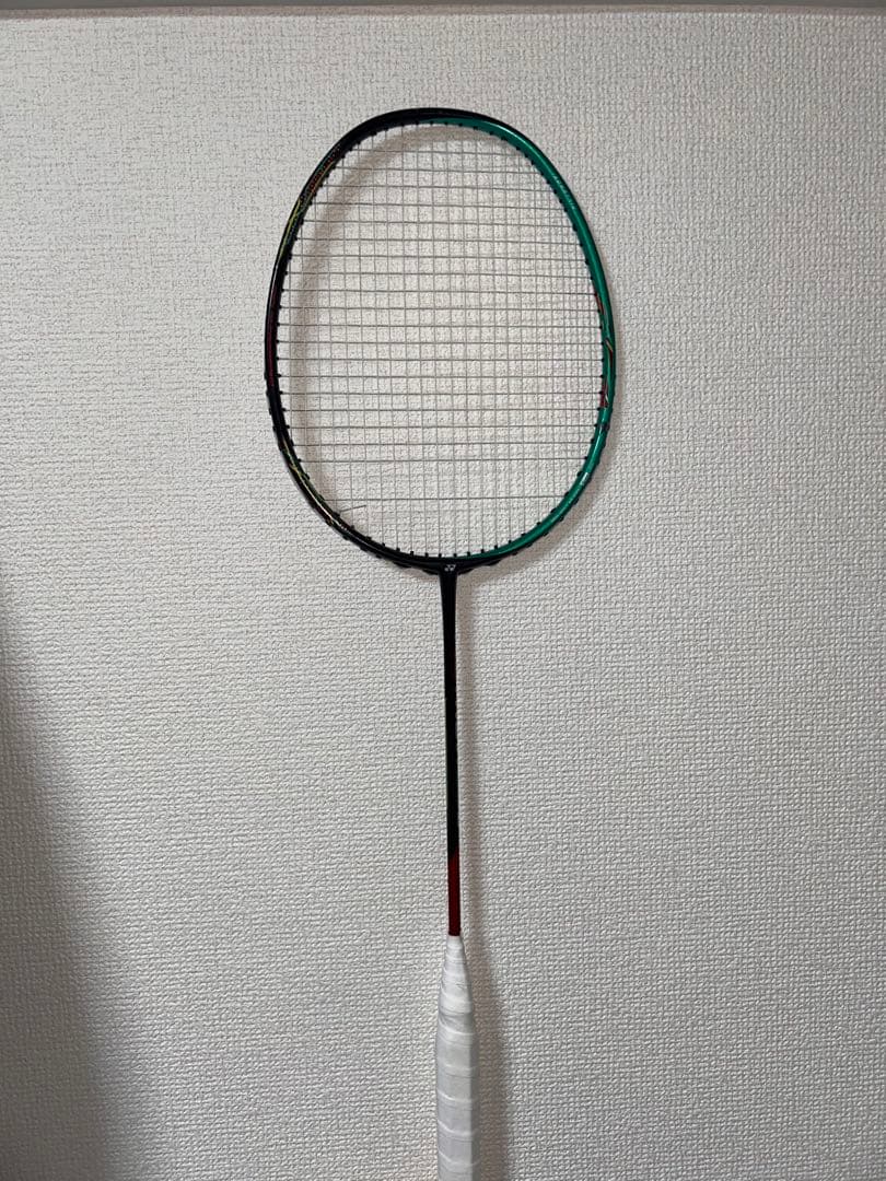 バドミントンラケット　アストロクス88S 3UG5【ジャンク品】
