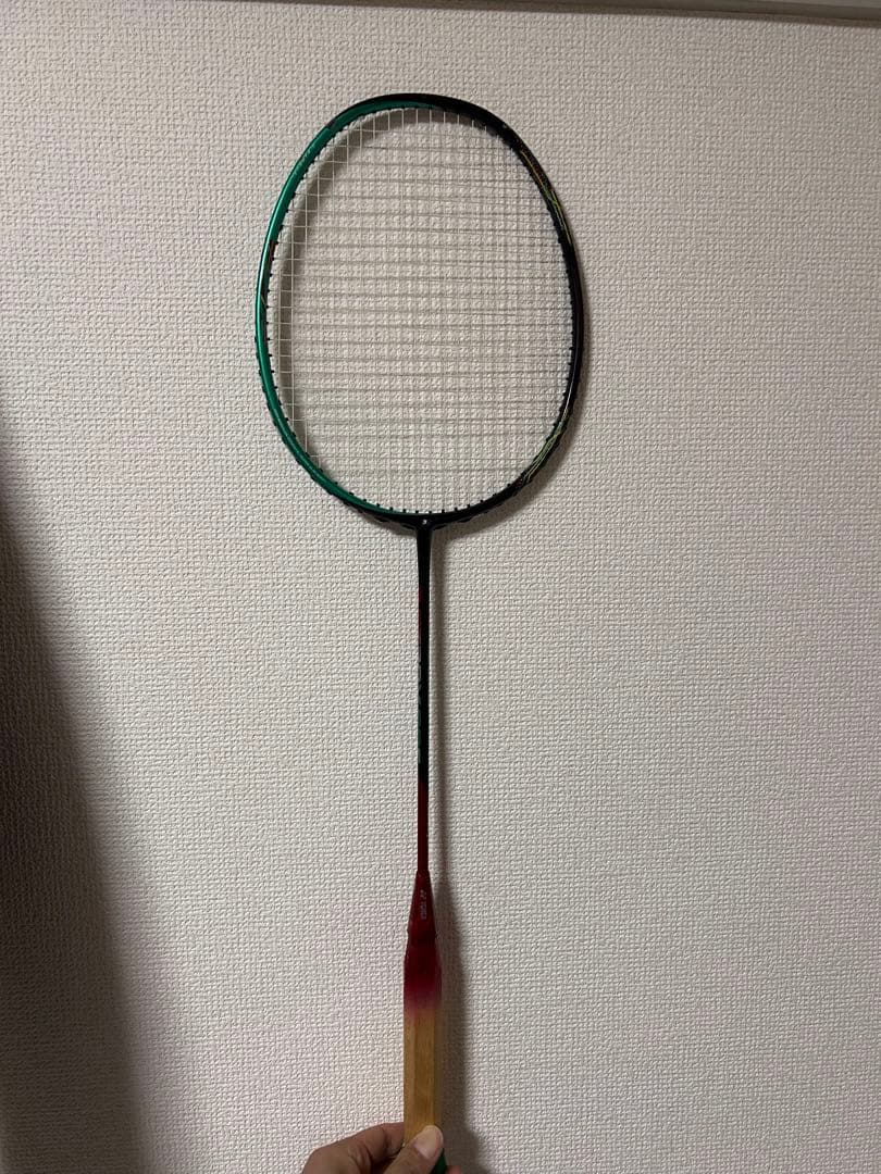 バドミントンラケット　アストロクス88S 3UG5【ジャンク品】