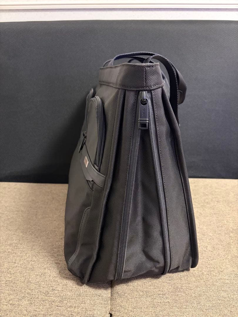 5*e様 お買得 TUMI 2603139D3 エクスパンダブル トートバッグ