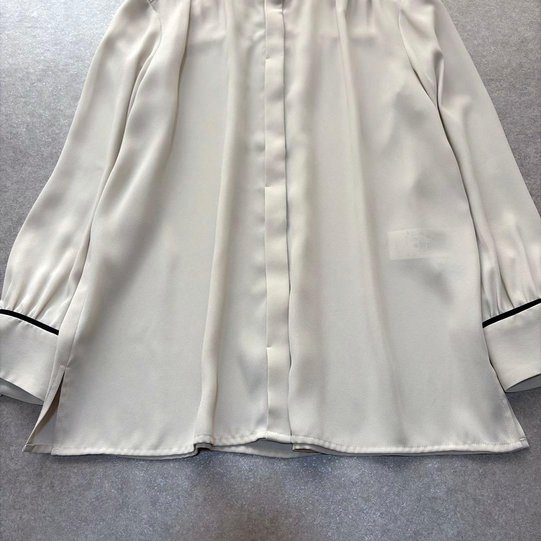 23区♡ 【洗える】バックサテンアムンゼン パール釦 バイカラー ブラウス