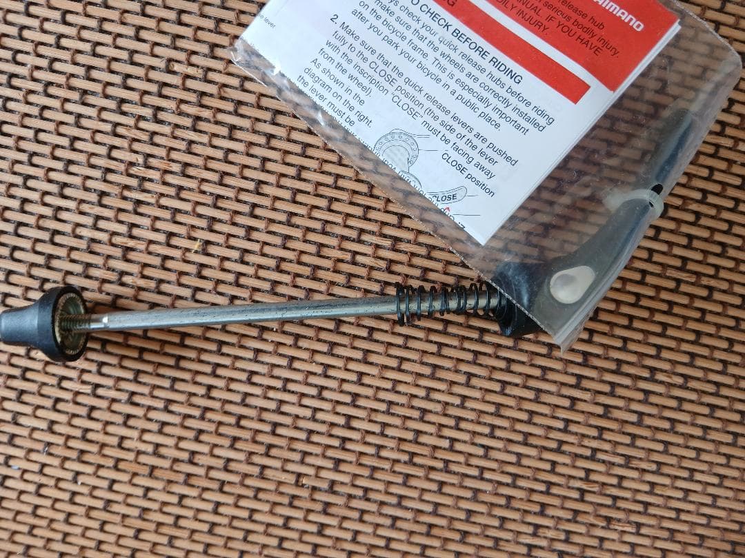新品未使用シマノSHIMANO 105 5700ハブ前後セット
