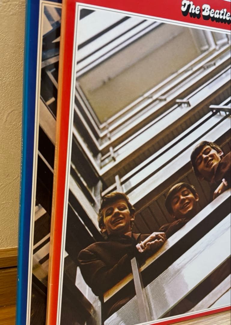 デアゴスティーニBeatlesビートルズレコード2点赤盤青盤DeAGOSTINI