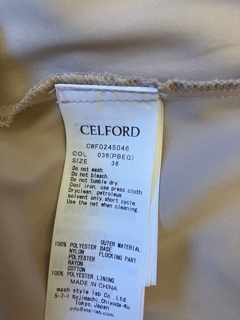 【新品未使用】CELFORD♪ドットフロッキーフラワープリントワンピース