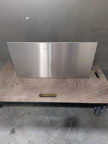 未使用品 ステンレスパイプ棚 厨房 W590×D350×H300 壁付け ①