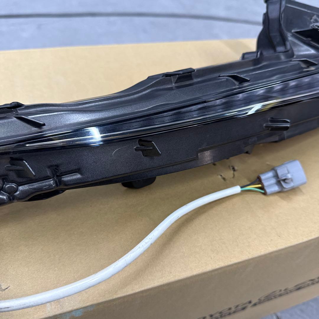 LEXUS クリアランスランプ IS