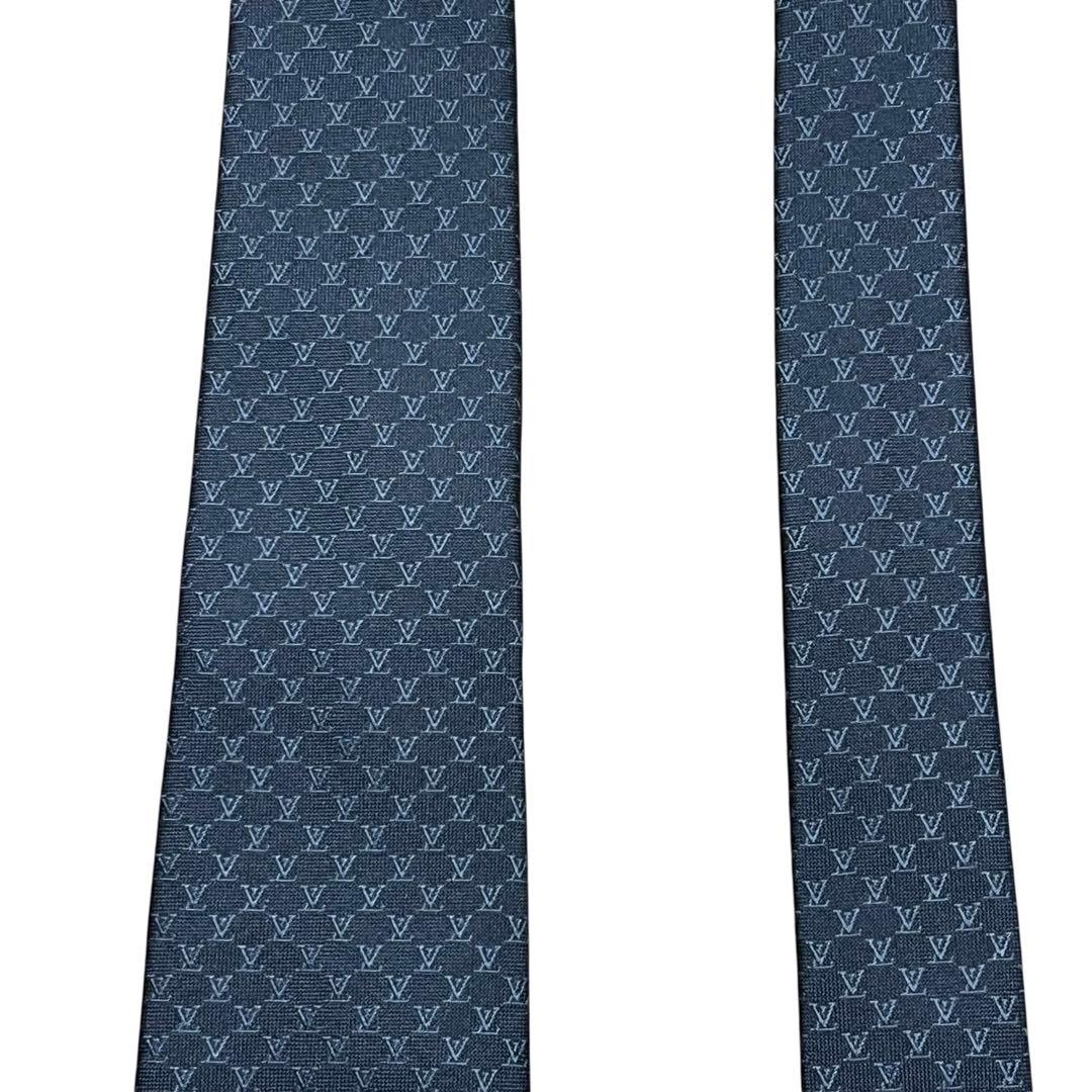 極美品　ルイヴィトン　ネクタイ　LVロゴ　フィッシュネット　黒　クラヴァット
